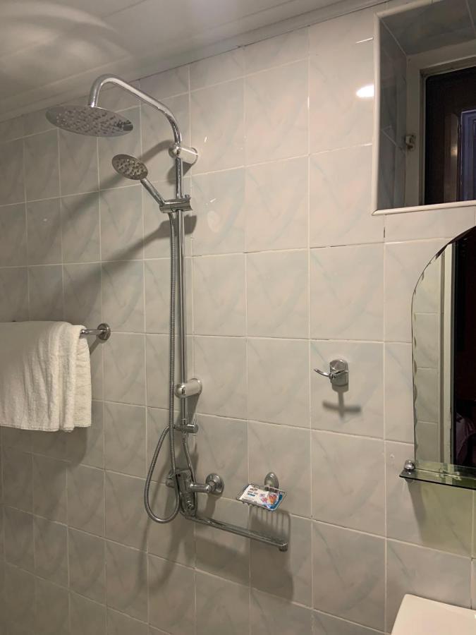 Tnak Hotel 耶烈万 外观 照片